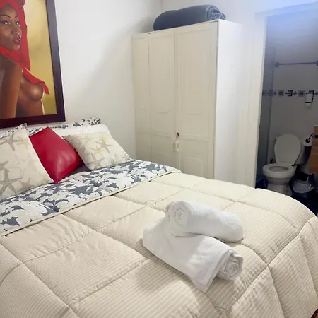 Cozy Guest Friendly Apartment *